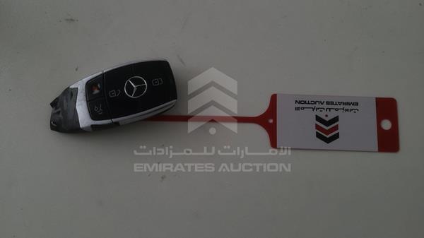 Photo 2 VIN: WDD1J6GB0JF048940 - MERCEDES-BENZ E 400 