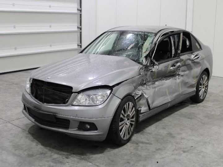 Photo 1 VIN: WDD2040001A516106 - MERCEDES-BENZ C-CLASS SALOON 