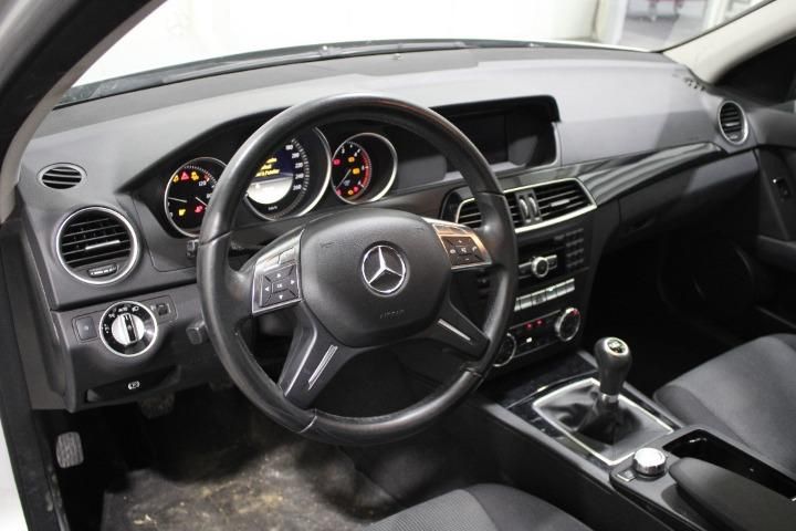 Photo 7 VIN: WDD2040001A734496 - MERCEDES-BENZ C-CLASS SALOON 