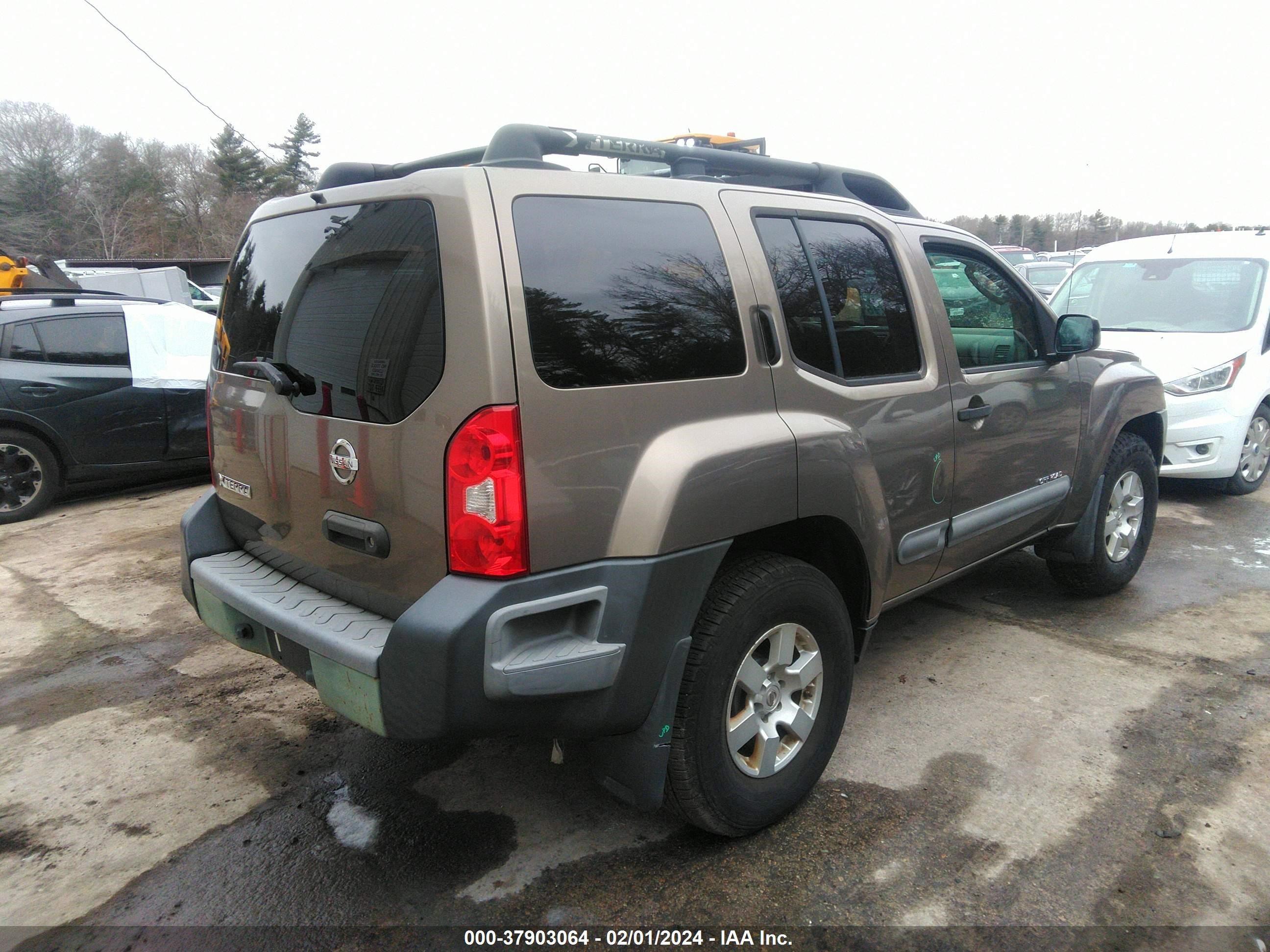 Photo 3 VIN: WDD2040082A077885 - NISSAN XTERRA 