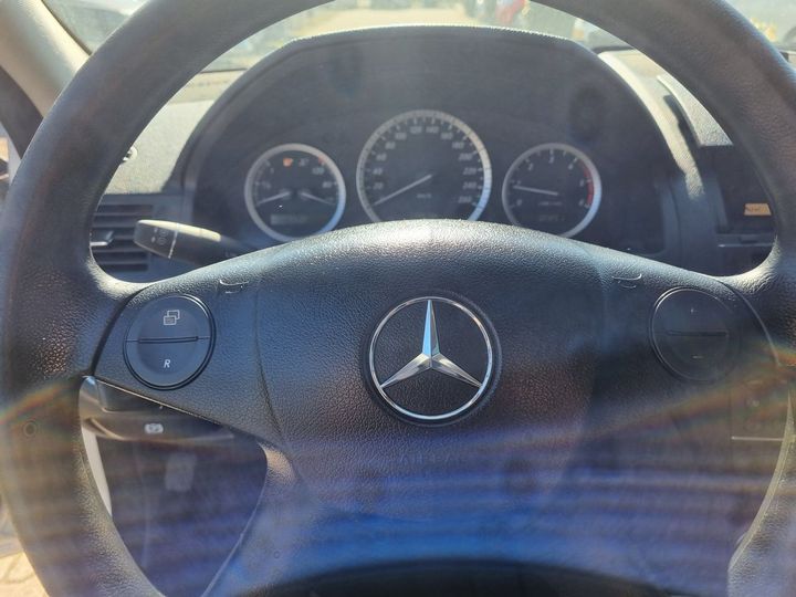 Photo 6 VIN: WDD2042071F210024 - MERCEDES-BENZ C-KLASSE ESTATE 