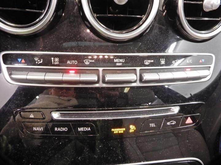 Photo 20 VIN: WDD2050471F270818 - MERCEDES-BENZ C-KLASSE LIMOUSINE 