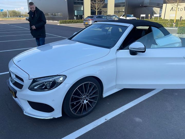 Photo 1 VIN: WDD2054401F563870 - MERCEDES-BENZ C-KLASSE CABRIO 