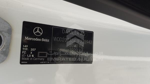 Photo 3 VIN: WDD2073341F235942 - MERCEDES-BENZ E 200 