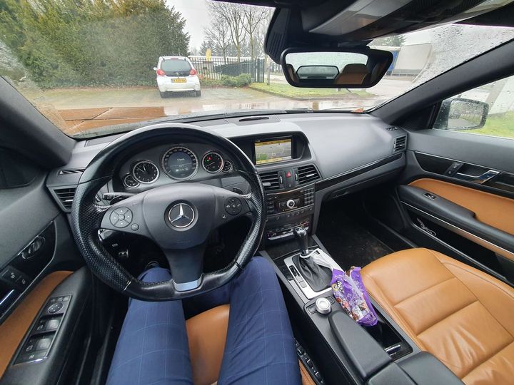 Photo 18 VIN: WDD2074471F036878 - MERCEDES-BENZ E-KLASSE CABRIO 