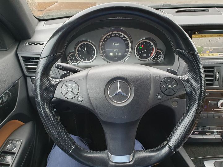 Photo 21 VIN: WDD2074471F036878 - MERCEDES-BENZ E-KLASSE CABRIO 