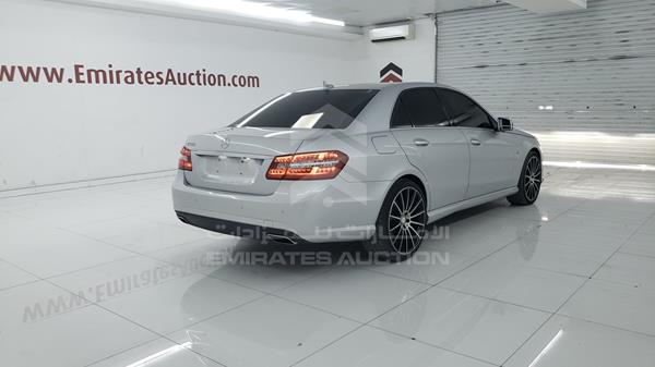 Photo 8 VIN: WDD2120731A556014 - MERCEDES-BENZ E 550 