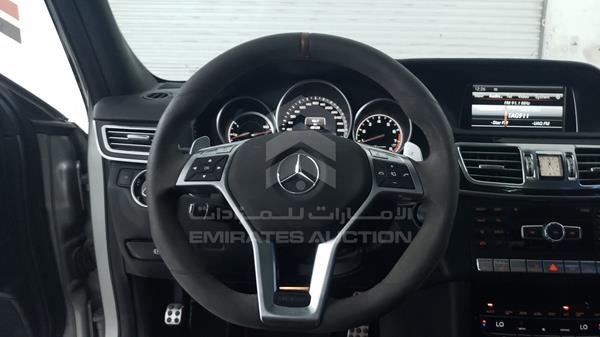 Photo 12 VIN: WDD2120921A870920 - MERCEDES-BENZ E 63 