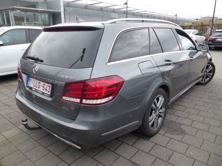 Photo 2 VIN: WDD2122011B273595 - MERCEDES-BENZ E-KLASSE 