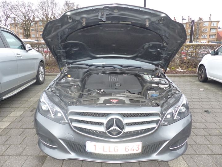 Photo 23 VIN: WDD2122011B273595 - MERCEDES-BENZ E-KLASSE 