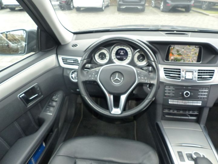 Photo 3 VIN: WDD2122011B273595 - MERCEDES-BENZ E-KLASSE 