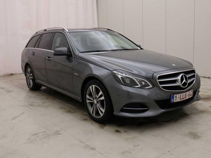 Photo 9 VIN: WDD2122011B273595 - MERCEDES-BENZ E-KLASSE 