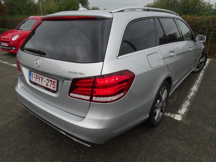 Photo 2 VIN: WDD2122011B340647 - MERCEDES-BENZ E-KLASSE 