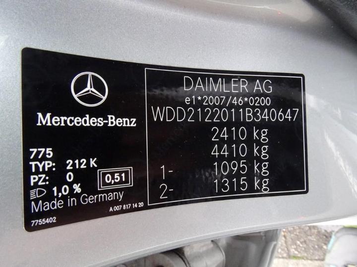 Photo 5 VIN: WDD2122011B340647 - MERCEDES-BENZ E-KLASSE 