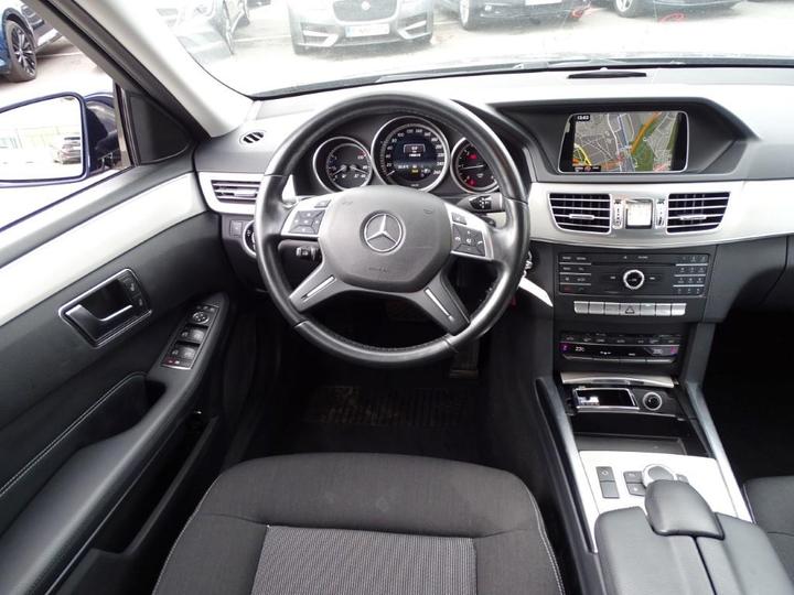 Photo 3 VIN: WDD2122061B169537 - MERCEDES-BENZ E-200-CDI 