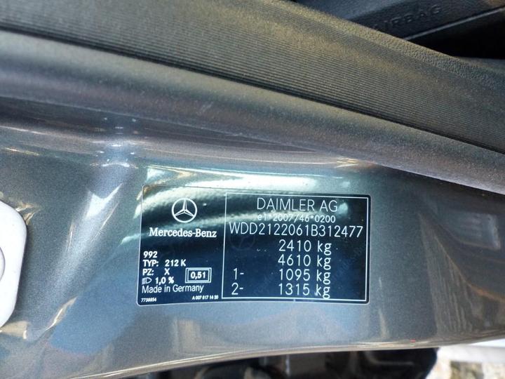 Photo 5 VIN: WDD2122061B312477 - MERCEDES-BENZ E-KLASSE 