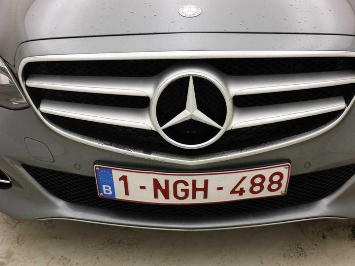 Photo 13 VIN: WDD2122061B327371 - MERCEDES-BENZ E-KLASSE 