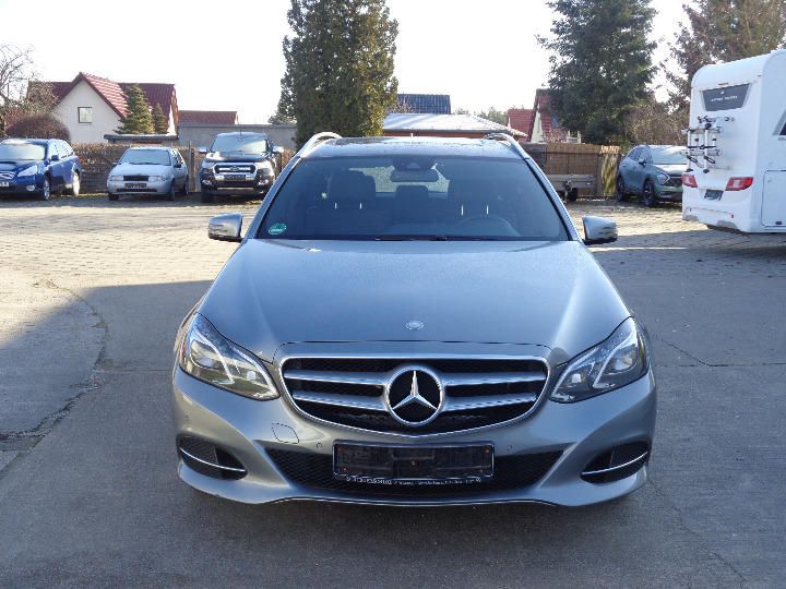 Photo 2 VIN: WDD2122361A958718 - MERCEDES-BENZ E-CLASS T 