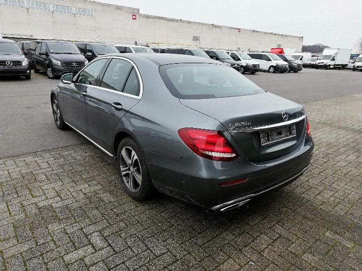 Photo 4 VIN: WDD2130041A010320 - MERCEDES-BENZ E-CLASS SALOON 