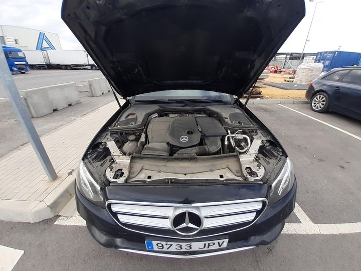 Photo 26 VIN: WDD2130041A039888 - MERCEDES-BENZ E220 