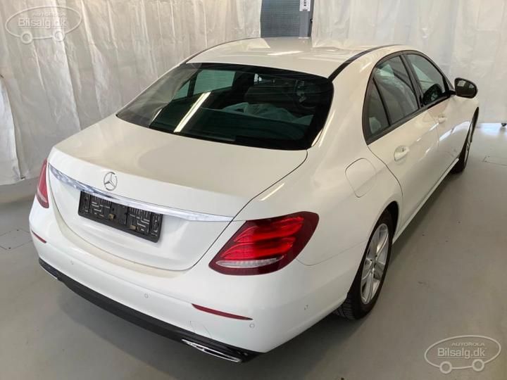 Photo 18 VIN: WDD2130041A433354 - MERCEDES-BENZ E-CLASS SALOON 