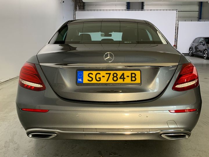 Photo 12 VIN: WDD2130041A446960 - MERCEDES-BENZ E-KLASSE 