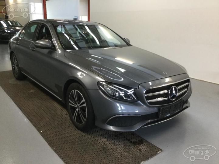 Photo 18 VIN: WDD2130041A682890 - MERCEDES-BENZ E-CLASS SALOON 