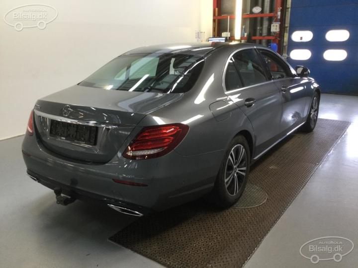 Photo 19 VIN: WDD2130041A682890 - MERCEDES-BENZ E-CLASS SALOON 