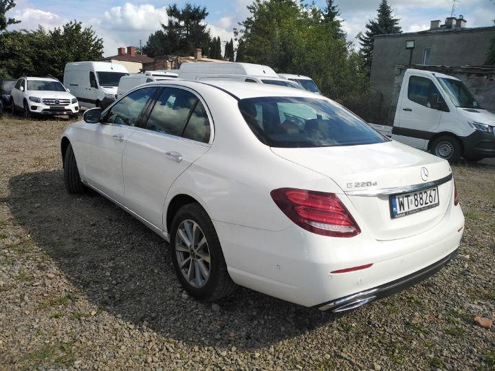 Photo 5 VIN: WDD2130051A426540 - MERCEDES-BENZ E-CLASS SALOON 