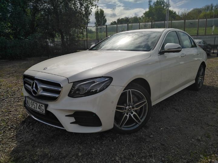 Photo 1 VIN: WDD2130051A453923 - MERCEDES-BENZ E-CLASS SALOON 