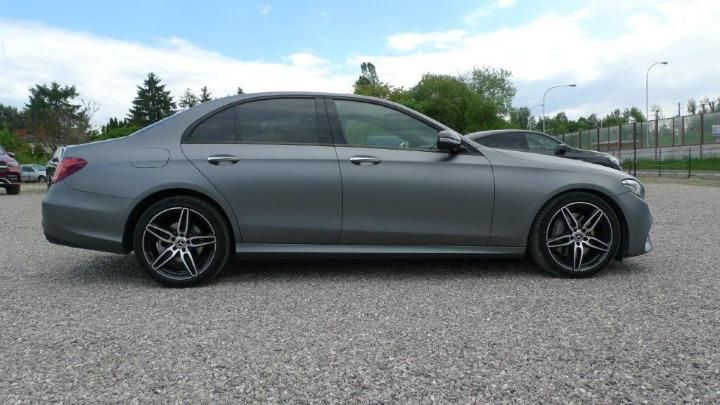 Photo 5 VIN: WDD2130051A460689 - MERCEDES-BENZ E-CLASS SALOON 