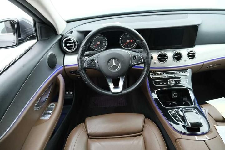 Photo 9 VIN: WDD2130131A107034 - MERCEDES-BENZ E-KLASSE &#3916 