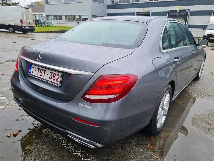 Photo 2 VIN: WDD2130131A412696 - MERCEDES-BENZ E-KLASSE 