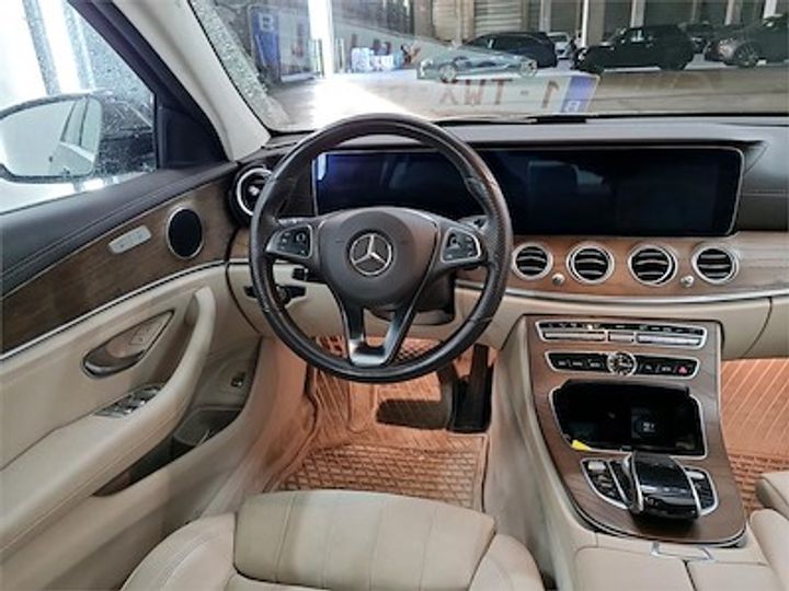 Photo 6 VIN: WDD2130131A418115 - MERCEDES-BENZ E-KLASSE 