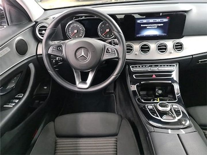 Photo 8 VIN: WDD2130131A420694 - MERCEDES-BENZ E-KLASSE 