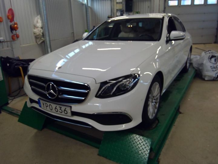 Photo 1 VIN: WDD2130131A504466 - MERCEDES-BENZ E-CLASS 