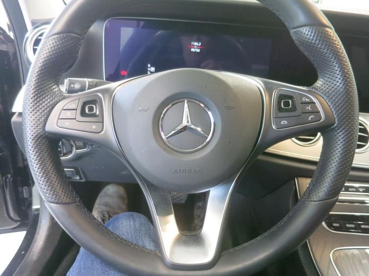 Photo 8 VIN: WDD2130331A422028 - MERCEDES-BENZ E-CLASS 