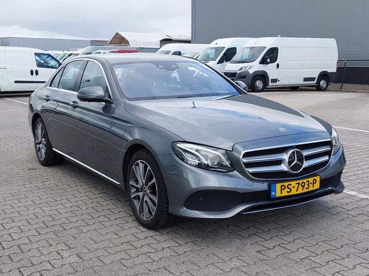 Photo 2 VIN: WDD2130501A330340 - MERCEDES-BENZ E-CLASS SALOON 