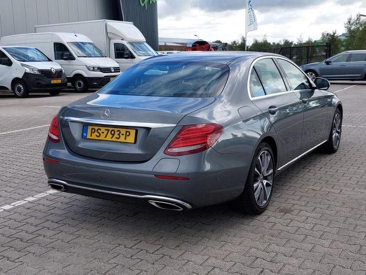 Photo 3 VIN: WDD2130501A330340 - MERCEDES-BENZ E-CLASS SALOON 