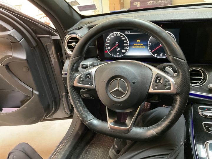 Photo 10 VIN: WDD2132041A166851 - MERCEDES-BENZ E-CLASS 