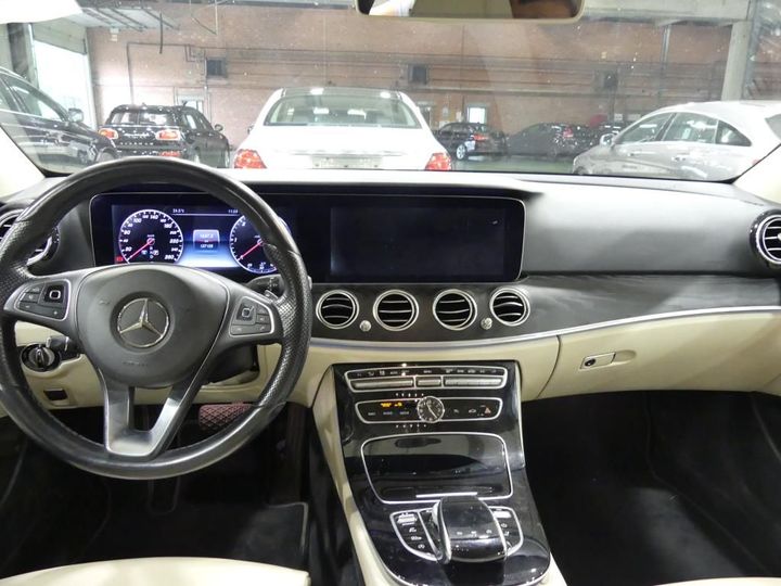 Photo 10 VIN: WDD2132041A236056 - MERCEDES-BENZ E BREAK 