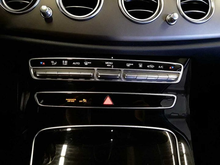 Photo 16 VIN: WDD2132041A239264 - MERCEDES-BENZ E 220 D T 9G-TRONIC 