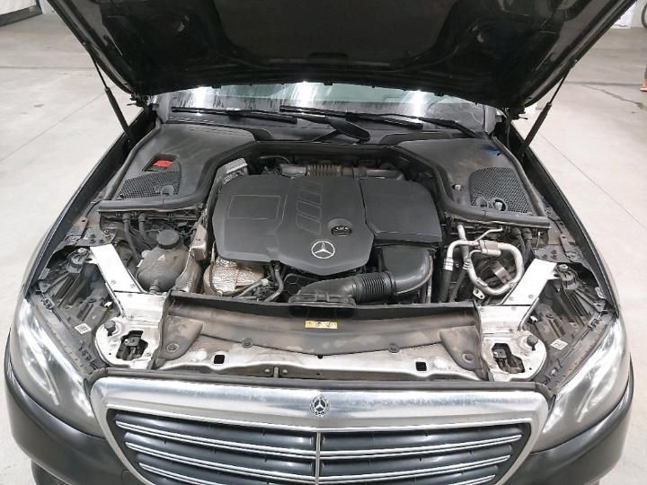 Photo 10 VIN: WDD2132041A240482 - MERCEDES-BENZ E BREAK 