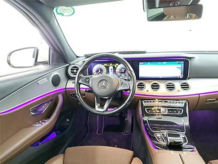 Photo 8 VIN: WDD2132041A323279 - MERCEDES-BENZ E-KLASSE 