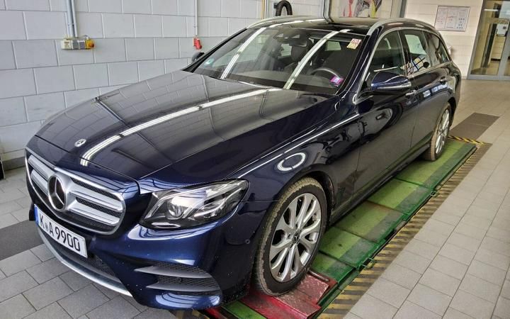 Photo 1 VIN: WDD2132051A454453 - MERCEDES-BENZ E 220 D 