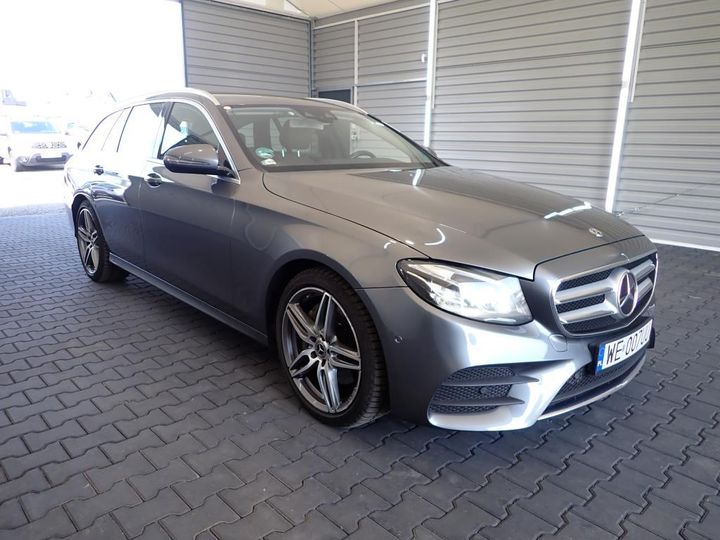 Photo 5 VIN: WDD2132051A598946 - MERCEDES-BENZ KLASA E 