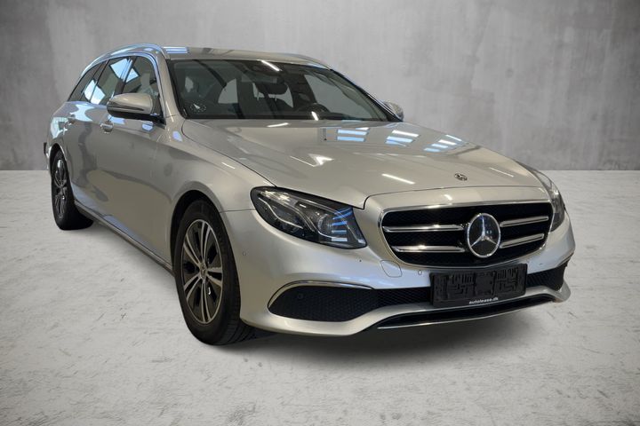 Photo 11 VIN: WDD2132081A746359 - MERCEDES-BENZ E-CLASS 