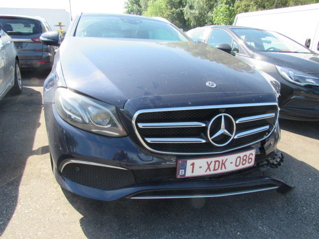 Photo 9 VIN: WDD2132121A718872 - MERCEDES-BENZ E-KLASSE 