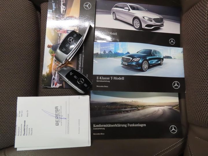 Photo 11 VIN: WDD2132131A341408 - MERCEDES-BENZ E T-MODEL 