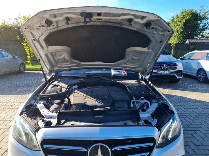 Photo 23 VIN: WDD2132131A422509 - MERCEDES-BENZ E-KLASSE 